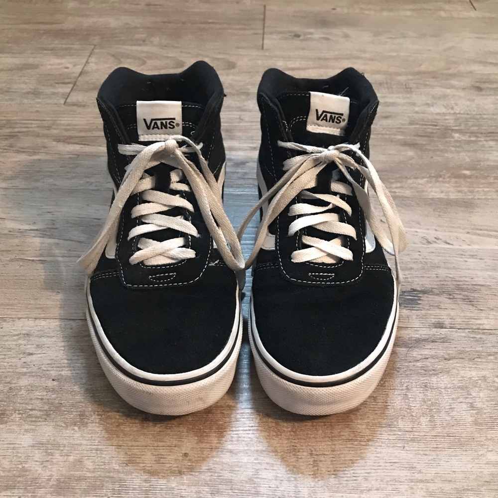Vans (8.5)